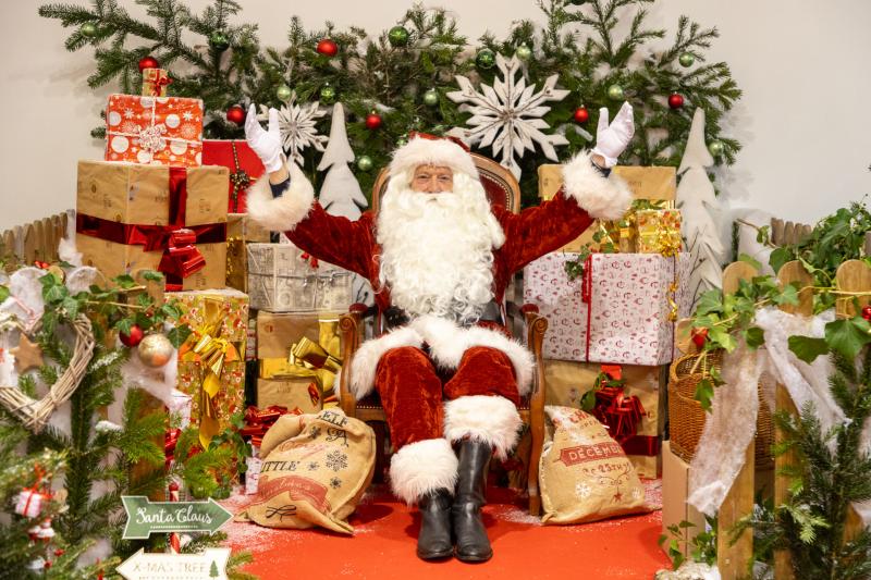 2025-12-06-07-marche-de-Noel-web-9495