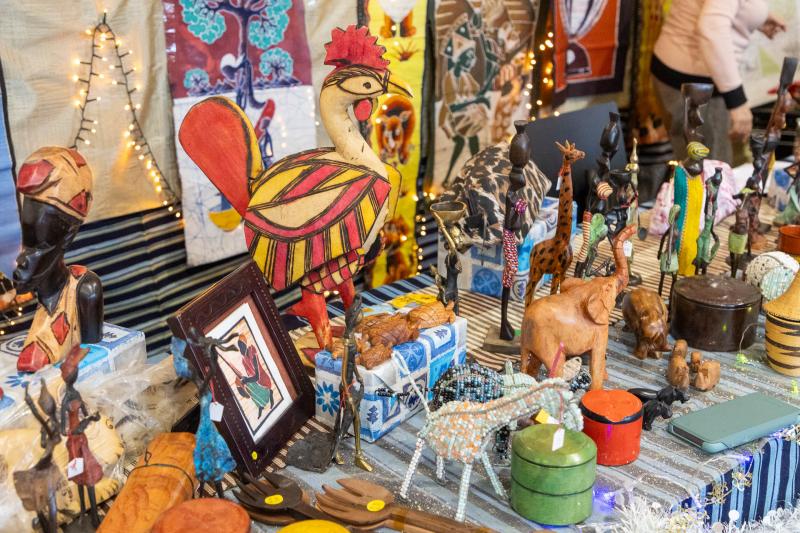 2025-12-06-07-marche-de-Noel-web-9563