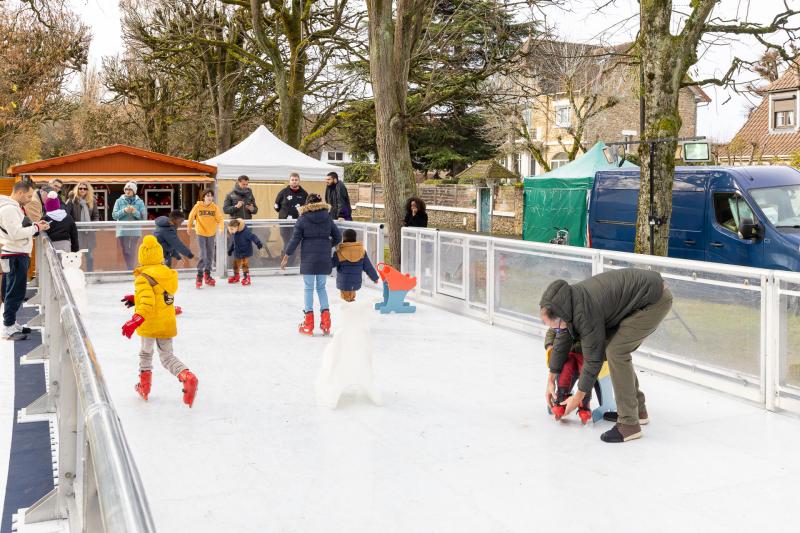 2025-12-06-07-marche-de-Noel-web-9819